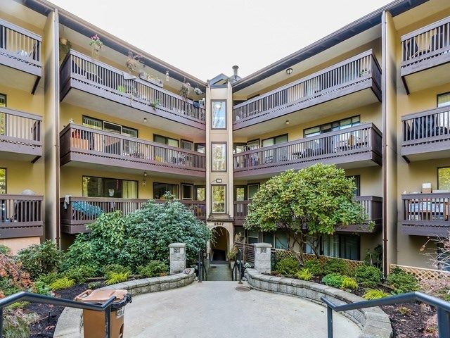 Main Photo: 316 9847 MANCHESTER Drive in Burnaby: Cariboo Condo for sale in "Barclay Woods" (Burnaby North)  : MLS®# R2174146