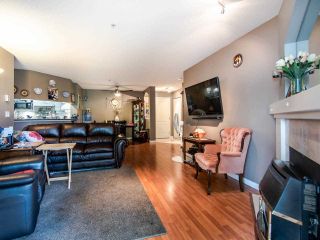 Photo 4: 220 19528 FRASER Highway in Surrey: Cloverdale BC Condo for sale in "FAIRMONT ON THE BOULEVARD" (Cloverdale)  : MLS®# R2467752