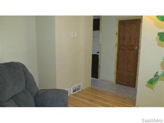 Photo 6: 1703 F Avenue North in Saskatoon: Mayfair Single Family Dwelling for sale (Saskatoon Area 04)  : MLS®# 546391