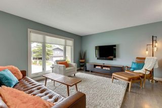 Photo 5: 463 Dalmeny Hill NW in Calgary: Dalhousie Detached for sale : MLS®# A1120566