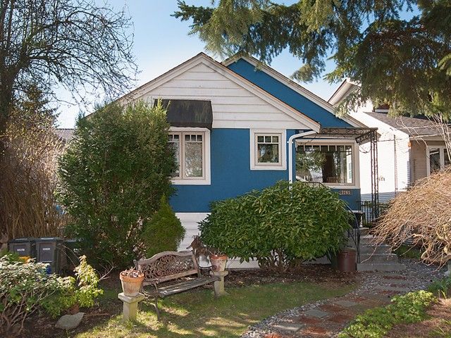 Main Photo: 2261 WATERLOO Street in Vancouver: Kitsilano House for sale (Vancouver West)  : MLS®# V1054207