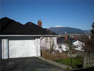 Photo 8: 3006 E 2ND AV in Vancouver: Renfrew VE House for sale (Vancouver East)  : MLS®# V877852