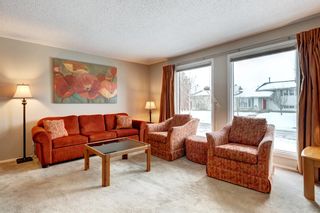 Photo 2: 36 Woodbrook Way SW in Calgary: Woodbine Detached for sale : MLS®# A2012960