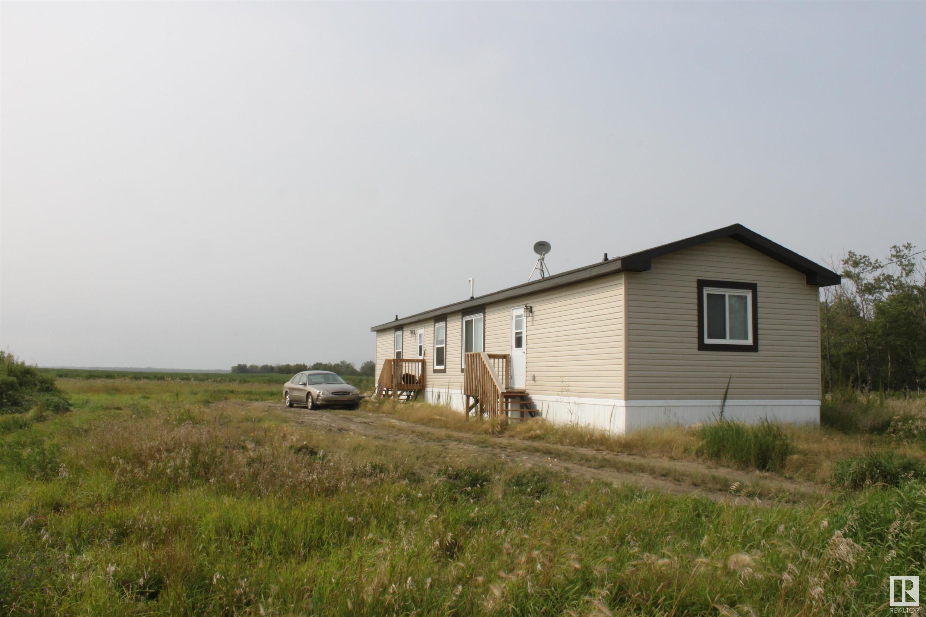 Main Photo: 17213 Twp Rd 514: Rural Beaver County House for sale : MLS®# E4356817