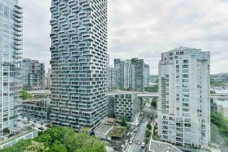 Photo 2: 2002 1500 HORNBY Street in Vancouver: Yaletown Condo for sale in "888 BEACH" (Vancouver West)  : MLS®# R2461920