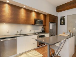 Photo 8: 205 1228 HOMER Street in Vancouver: Yaletown Condo for sale in "The Ellison" (Vancouver West)  : MLS®# R2253488