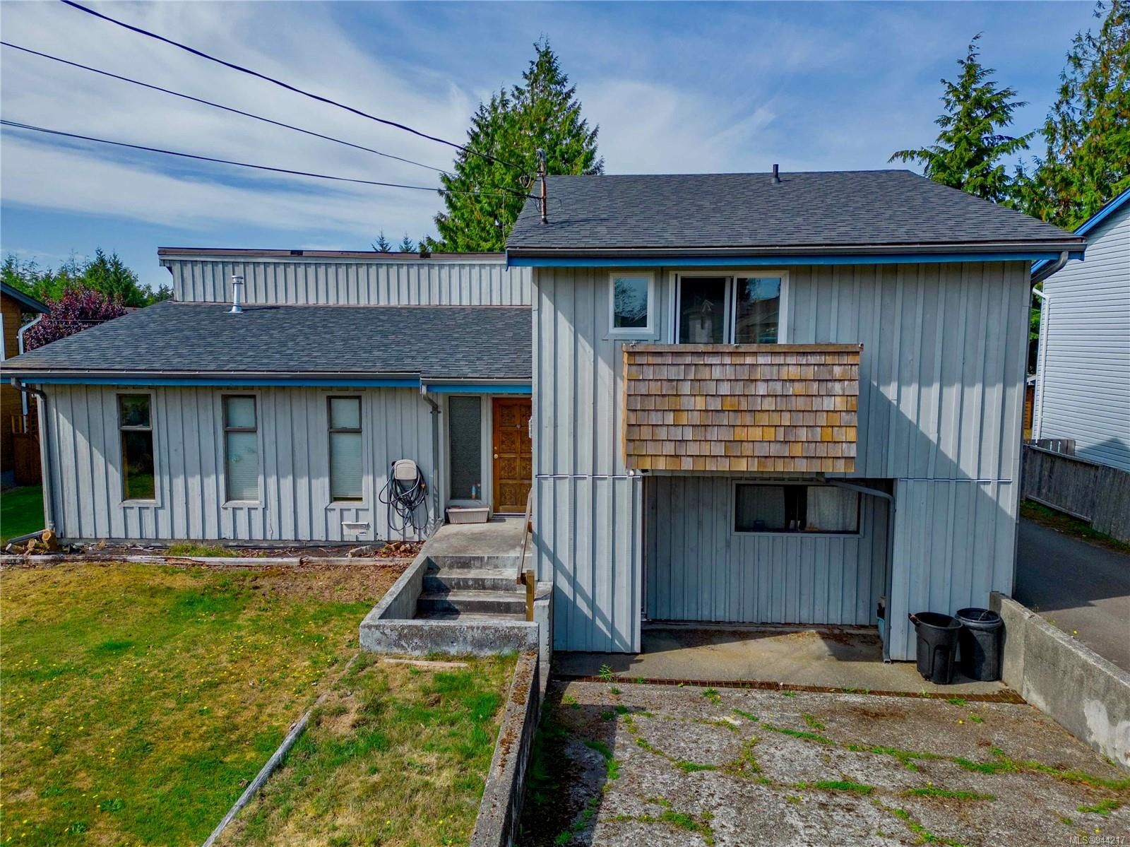 Main Photo: 337 Yew St in Ucluelet: PA Ucluelet House for sale (Port Alberni)  : MLS®# 944217