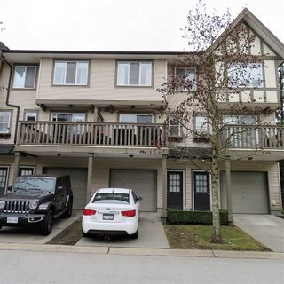 Photo 1: 83 20875 80 Avenue in Langley: Willoughby Heights Townhouse for sale in "Pepperwood" : MLS®# R2347213