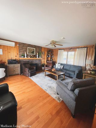 Photo 9: 190 Collins Road in Port Williams: 404-Kings County Residential for sale (Annapolis Valley)  : MLS®# 202125102