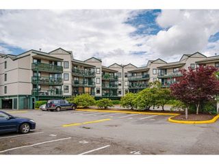Photo 25: 108 20454 53 Avenue in Langley: Langley City Condo for sale in "RIVERS EDGE" : MLS®# R2727217