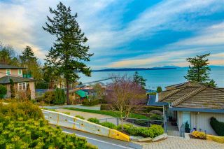 Photo 22: 1285 EVERALL Street: White Rock House for sale (South Surrey White Rock)  : MLS®# R2535467