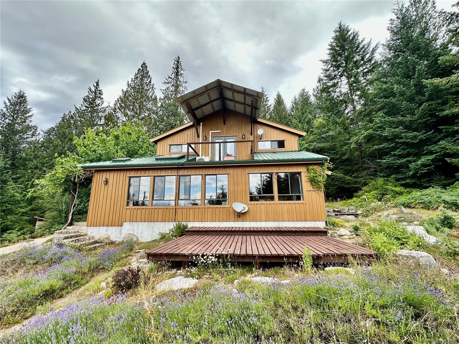 Main Photo: 502 Olmstead Rd in Whaletown: Isl Cortes Island House for sale (Islands)  : MLS®# 936230