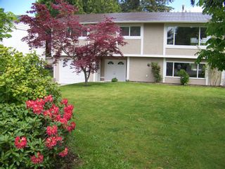 Photo 1: 1960 LILAC Drive in Surrey: King George Corridor House for sale (South Surrey White Rock)  : MLS®# F1014745