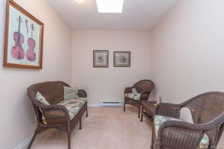 Photo 22: 301 9993 Fourth St in Sidney: Si Sidney North-East Condo for sale : MLS®# 840246