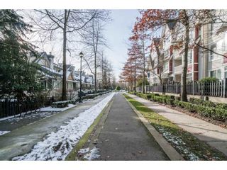 Photo 2: 217 6833 VILLAGE Green in Burnaby: Highgate Condo for sale in "CARMEL" (Burnaby South)  : MLS®# R2241064