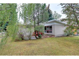 Photo 1: 68 GLENFIELD Road SW in Calgary: Glendle_Glendle Mdws House for sale : MLS®# C4024723