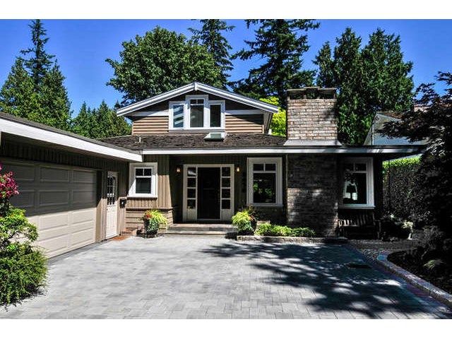 Main Photo: 2476 124TH Street in Surrey: Crescent Bch Ocean Pk. House for sale in "OCEAN PARK" (South Surrey White Rock)  : MLS®# F1448273
