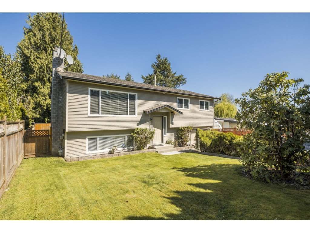 Main Photo: 26677 29 Avenue in Langley: Aldergrove Langley House for sale : MLS®# R2567945