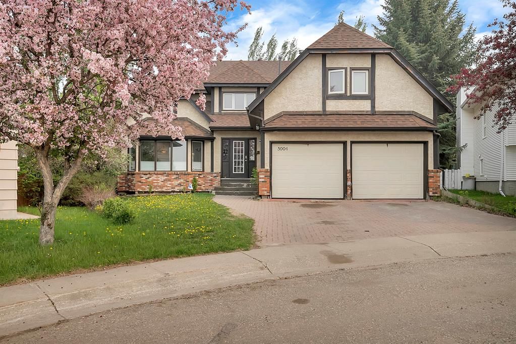 Main Photo: 5904 59 Street Close: Rocky Mountain House Detached for sale : MLS®# A2049107