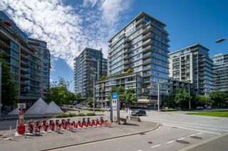 Main Photo: 256 108 W 1ST Avenue in Vancouver: False Creek Condo for sale in "Wall Centre - False Creek" (Vancouver West)  : MLS®# R2893347