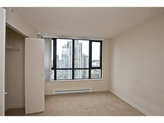 Photo 8: # 1302 909 MAINLAND ST in Vancouver: Yaletown Condo for sale (Vancouver West)  : MLS®# V1024326
