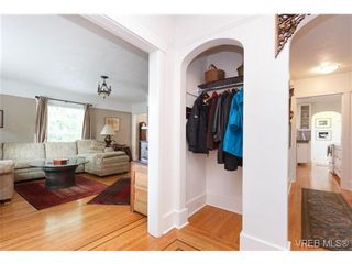 Photo 2: 48 San Jose Ave in VICTORIA: Vi James Bay House for sale (Victoria)  : MLS®# 736531
