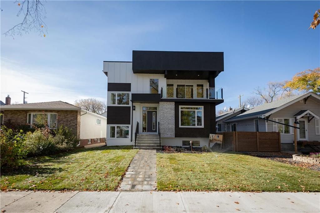 Main Photo: 467 Beaverbrook Street in Winnipeg: River Heights Residential for sale (1C)  : MLS®# 202224633