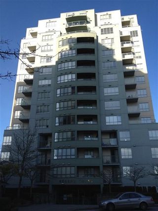 Photo 1: 511 3489 ASCOT Place in Vancouver: Collingwood VE Condo for sale in "REGENT COURT" (Vancouver East)  : MLS®# R2154247