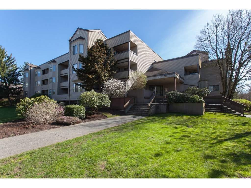 Main Photo: 211 5294 204 Street in Langley: Langley City Condo for sale in "Water's Edge Estates" : MLS®# R2338565