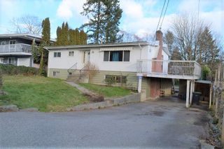 Photo 2: 239 MUNDY STREET in Coquitlam: Coquitlam East House for sale : MLS®# R2536964