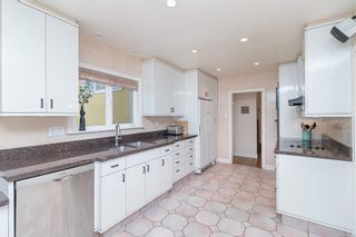 Photo 10: 3546 Redwood Ave in Oak Bay: OB Henderson Single Family Residence for sale : MLS®# 963036