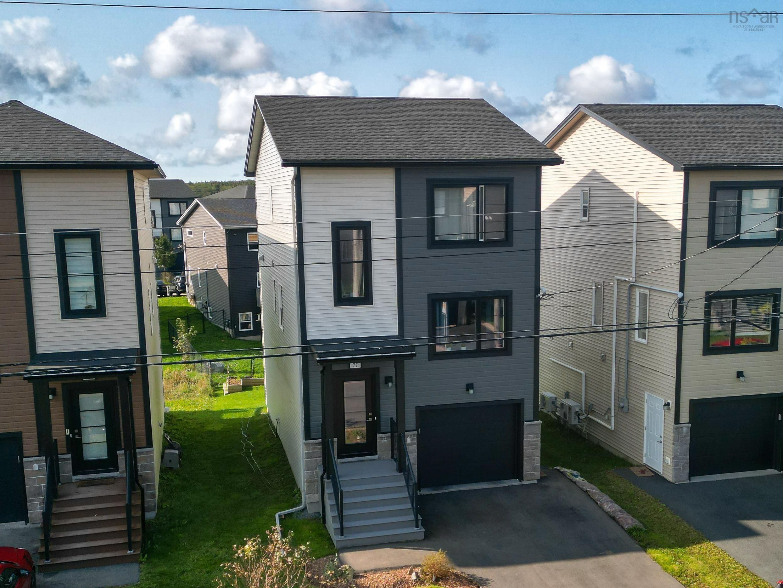 Main Photo: 77 Titanium Crescent in Halifax: 7-Spryfield Residential for sale (Halifax-Dartmouth)  : MLS®# 202320367