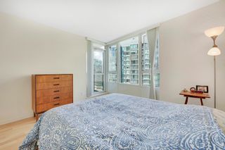 Photo 13: 2208 1033 MARINASIDE Crescent in Vancouver: Yaletown Condo for sale (Vancouver West)  : MLS®# R2878897