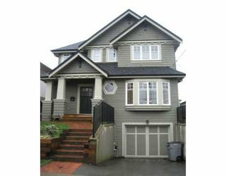 Main Photo: 4487 JOHN Street in Vancouver: Main House for sale (Vancouver East)  : MLS®# V633216