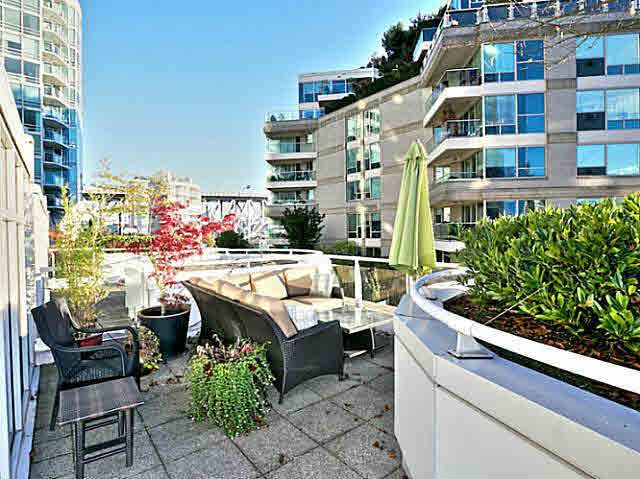 Main Photo: T5 1501 Howe Street in Vancovuer: Yaletown Townhouse for sale (Vancouver West)  : MLS®# V1087421