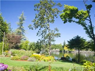 Photo 17: 1376 Treebank Rd. W. in Victoria: Es Kinsmen Park House for sale (Esquimalt)  : MLS®# 313295
