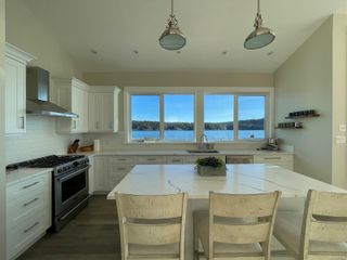 Photo 6: 812 Sunset Pt in Sooke: Sk Becher Bay Single Family Residence for sale : MLS®# 963060