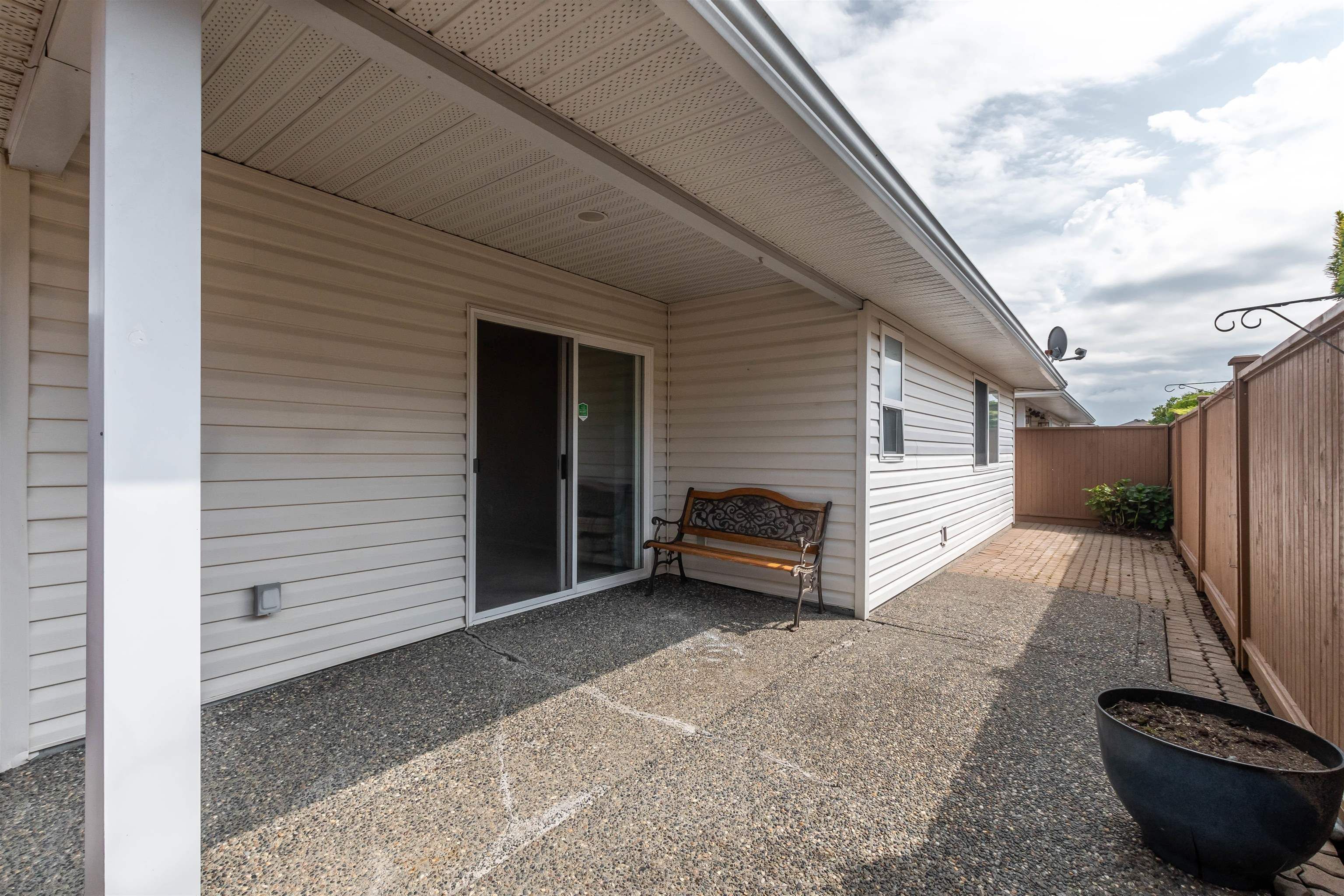 Photo 14: Photos: 41 46485 AIRPORT Road in Chilliwack: H911 House for sale : MLS®# R2716266