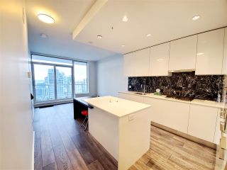 Photo 2: 1708 1955 ALPHA Way in Burnaby: Brentwood Park Condo for sale in "AMAZING BRENTWOOD TOWER" (Burnaby North)  : MLS®# R2500310