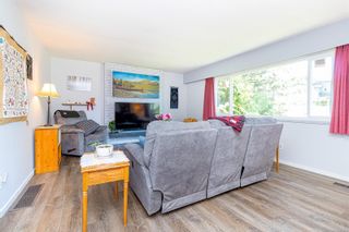 Photo 12: 908 Rankin Rd in Esquimalt: Es Kinsmen Park Single Family Residence for sale : MLS®# 955514