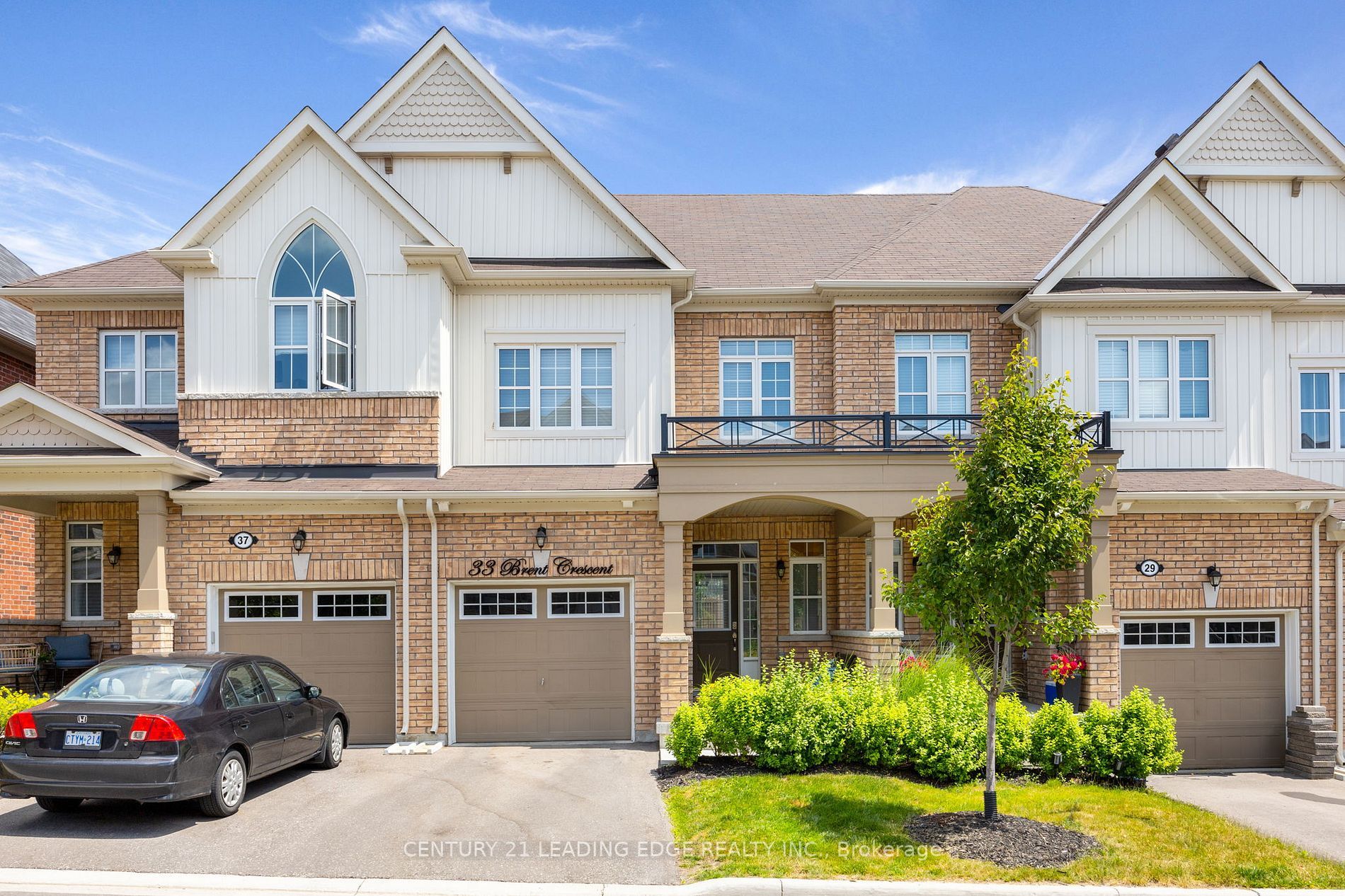Main Photo: 33 Brent Crescent in Clarington: Bowmanville House (2-Storey) for sale : MLS®# E6697844
