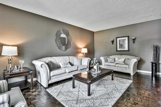 Photo 8: 124 Goldsmith Crescent in Newmarket: Armitage House (2-Storey) for sale : MLS®# N4792301