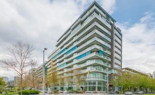 Main Photo: 409 181 W 1ST Avenue in Vancouver: False Creek Condo for sale in "Brook at Millennium Water" (Vancouver West)  : MLS®# R2741668