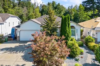 Photo 2: 30926 BROOKDALE Court in Abbotsford: Abbotsford West House for sale : MLS®# R2801125