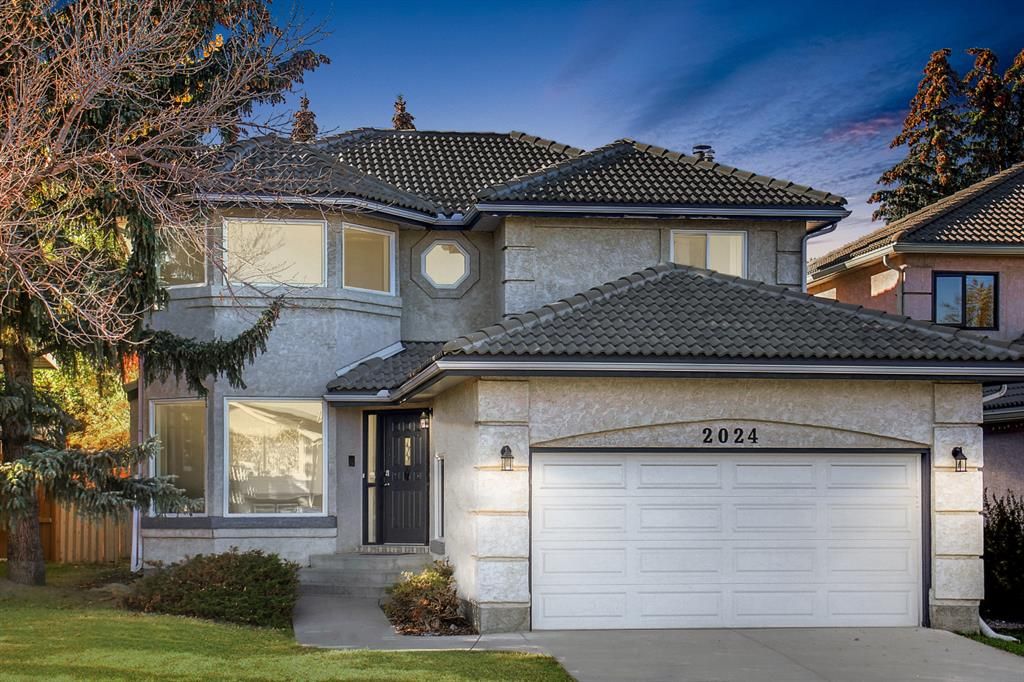 Main Photo: 2024 Sirocco Drive SW in Calgary: Signal Hill Detached for sale : MLS®# A2007572