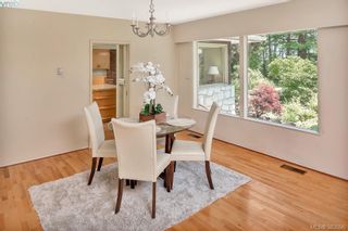 Photo 11: 5625 Parker Ave in VICTORIA: SE Cordova Bay House for sale (Saanich East)  : MLS®# 769906