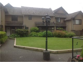 Photo 1: # 1 237 W 16TH ST in North Vancouver: Central Lonsdale Townhouse for sale : MLS®# V1012508