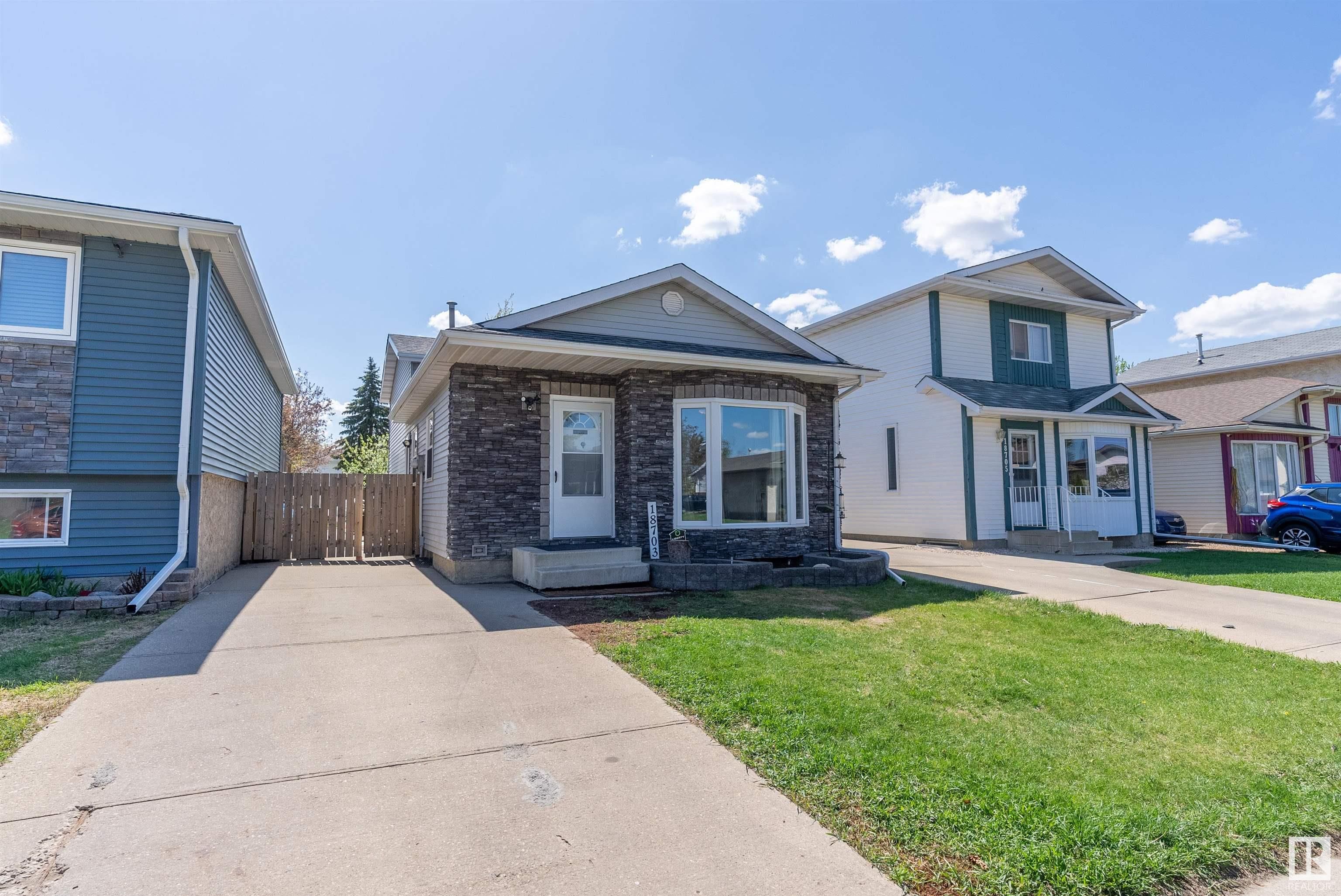 Main Photo: 18703 54 Avenue in Edmonton: Zone 20 House for sale : MLS®# E4340409