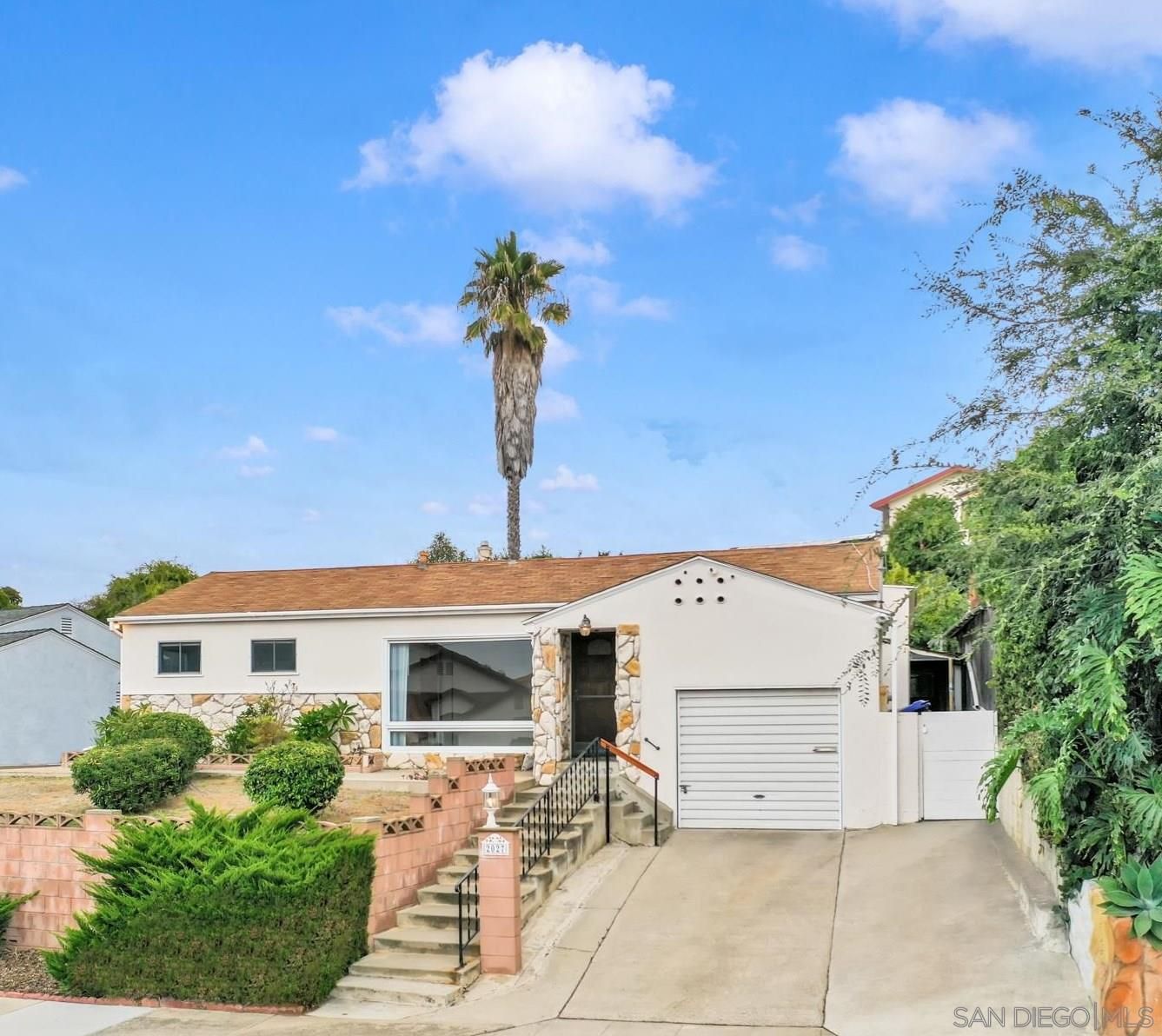 Main Photo: BAY PARK House for sale : 3 bedrooms : 2027 CECELIA TERRACE in SAN DIEGO