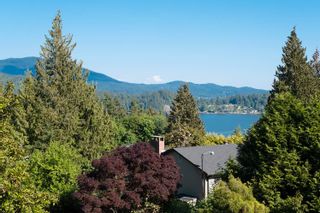 Photo 35: 687 HILLCREST Road in Gibsons: Gibsons & Area House for sale (Sunshine Coast)  : MLS®# R2782227
